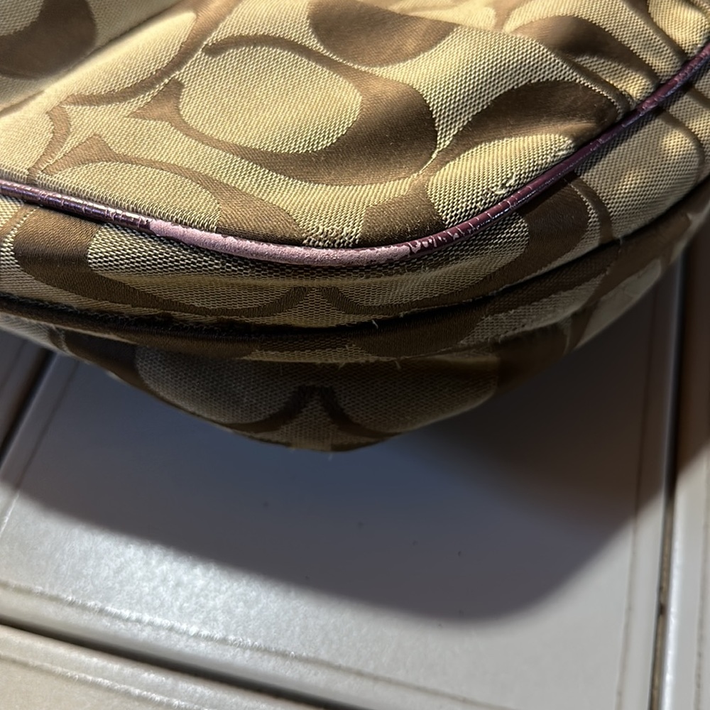 Authentic Coach backpack - Picture 10 of 16